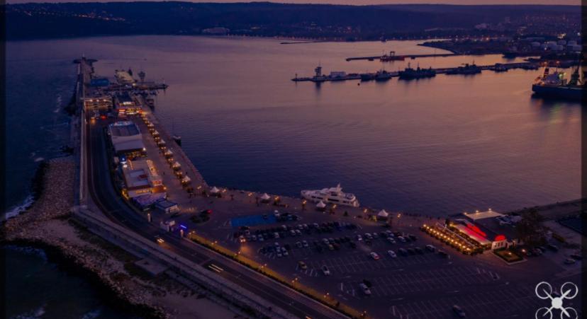 Odessos Lägenhet Varna Exteriör bild